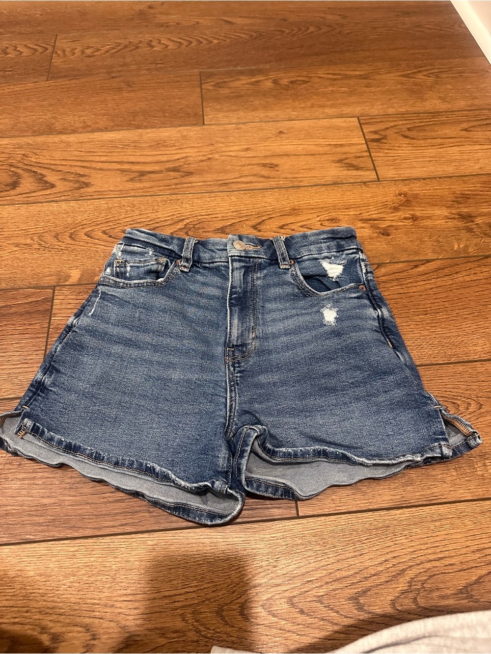 American Eagle Outfitters Ruffled Hem Denim Shorts - Blue